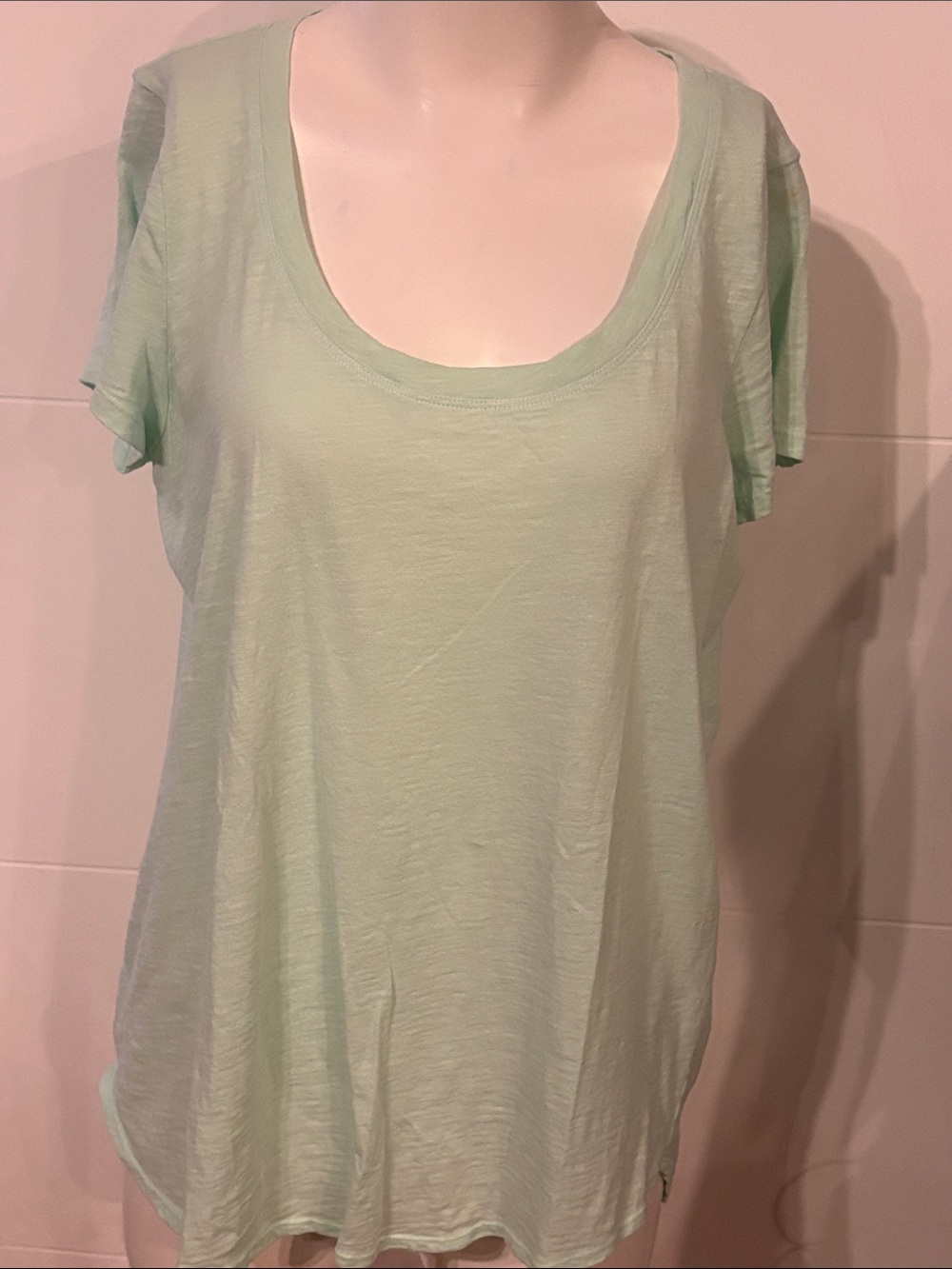 Eileen Fisher Organic Cotton - Scoop Neck Tee in Light Sea-foam Green Medium
